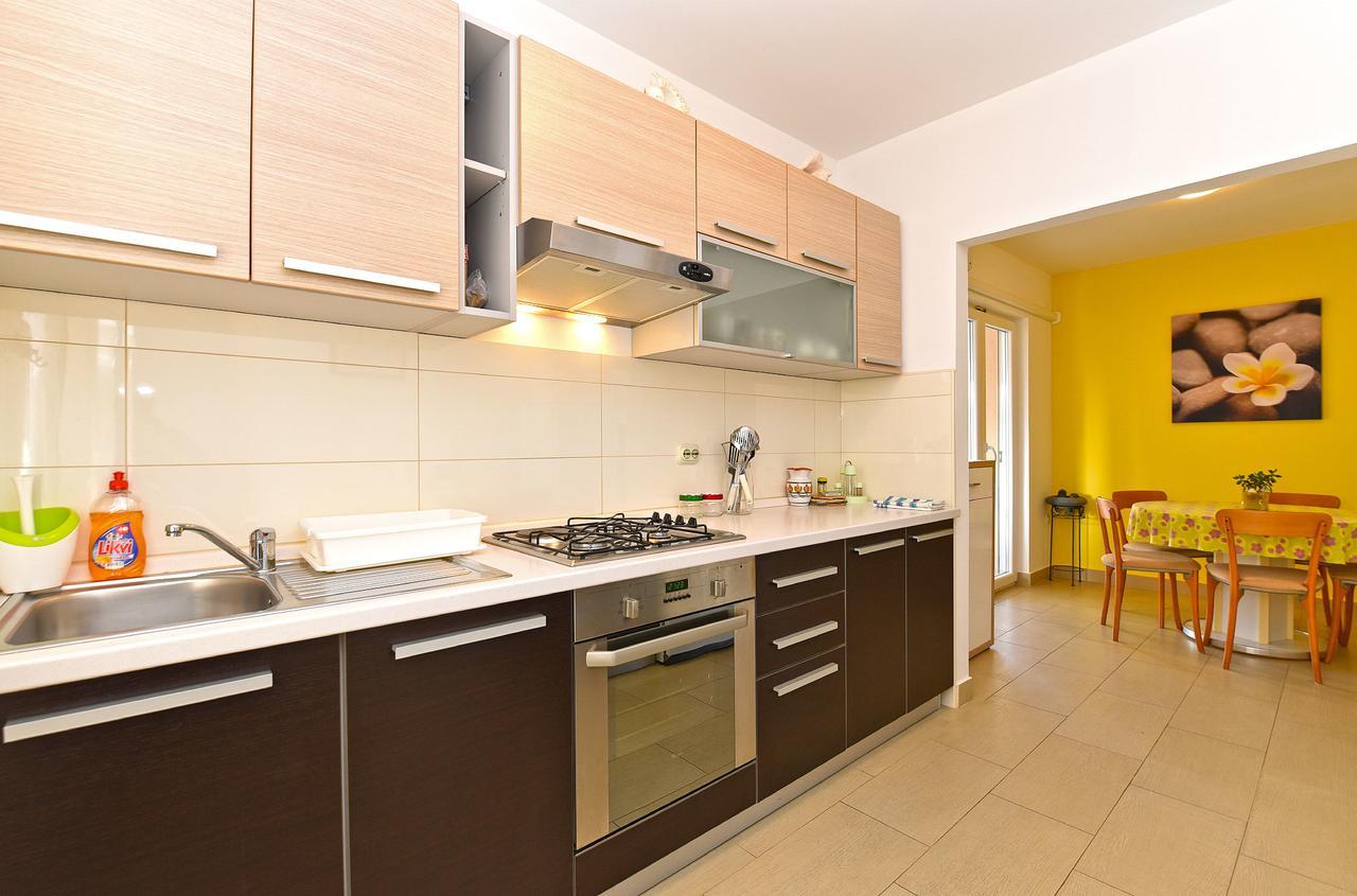 Apartment Monfiorenzo 1551 Ровінь Екстер'єр фото